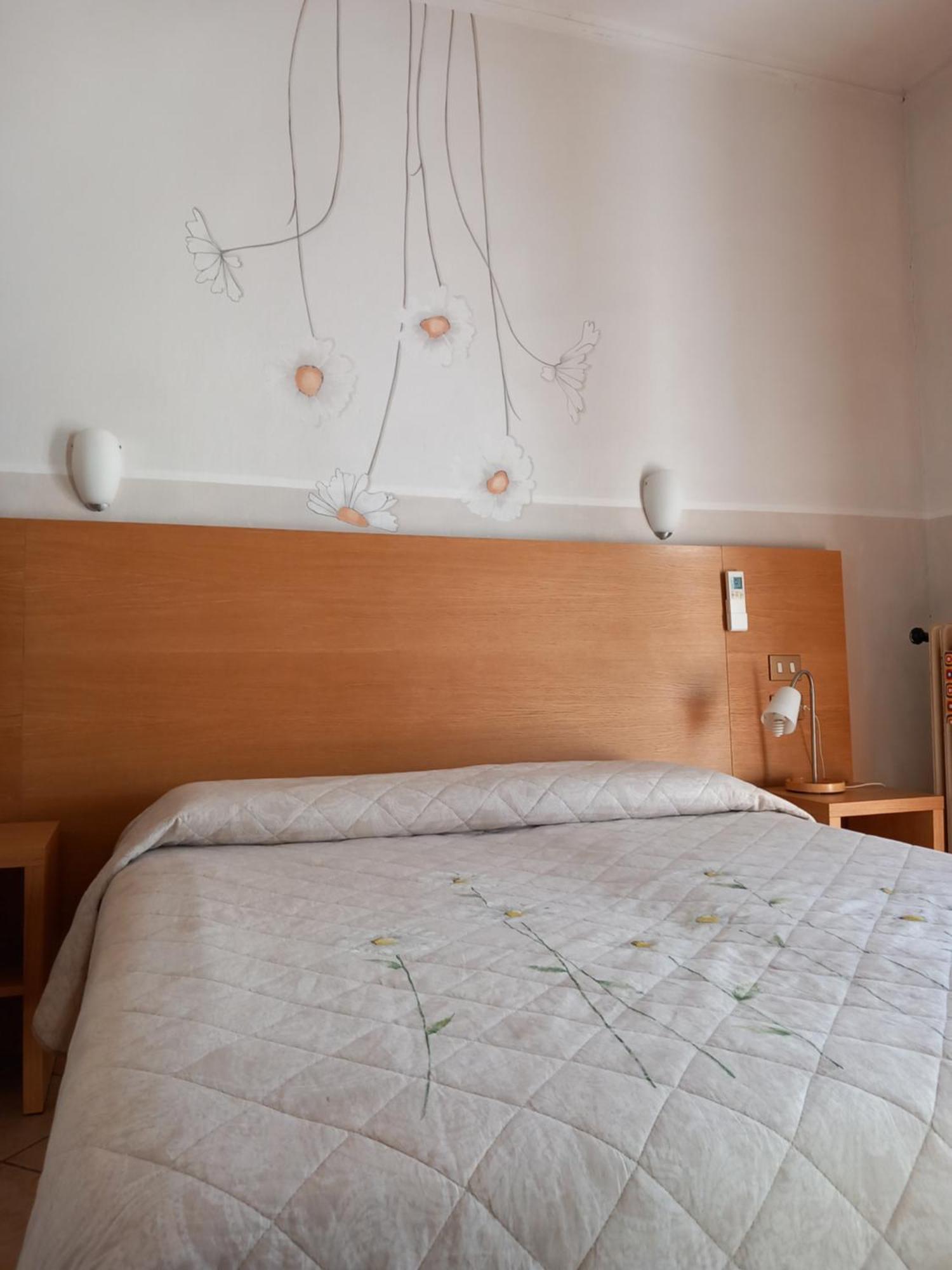 Albergo Giulia Gonzaga Sabbioneta Kültér fotó